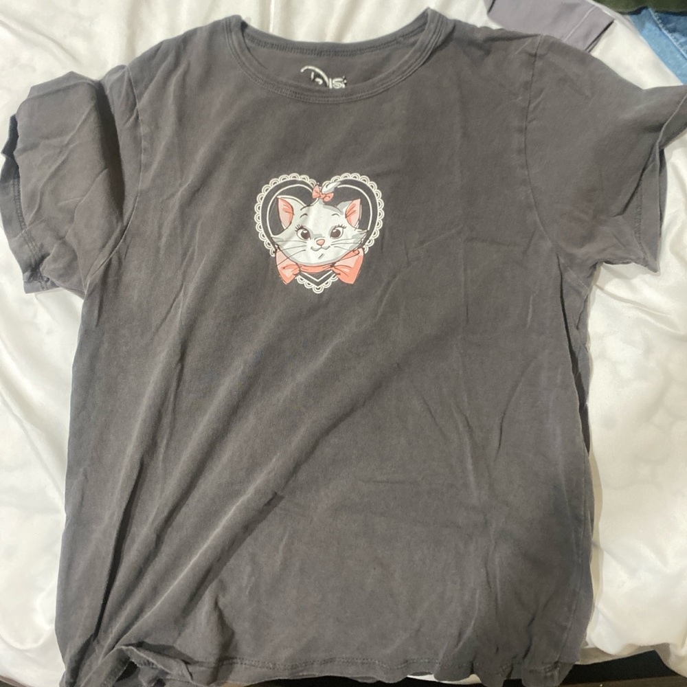 Cute Cat Heart Graphic Tee